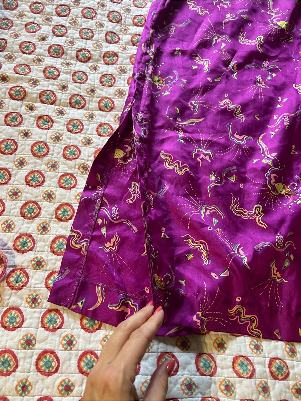 Vintage 80s / 90s 100% Silk Abstract Purple Side Slits Midi Skirt size 10 - Picture 3 of 8
